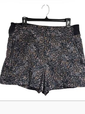 Athleta shorts Trekkie North outdoor kinetic abstract 14